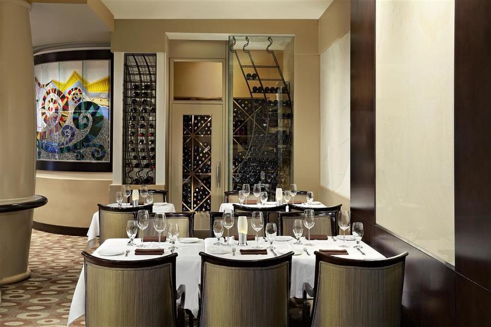 โรงแรมเชอราตัน คาวาเลียร์ แคลกรี คาลการี ร้านอาหาร รูปภาพ